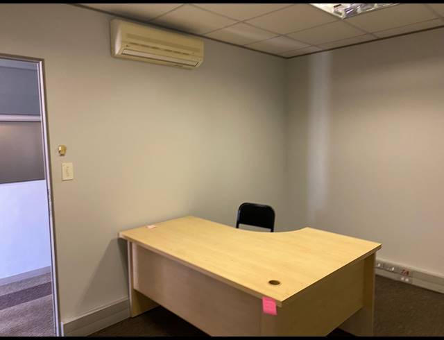 433M² OFFICE FOR SALE IN WOODSTOCK